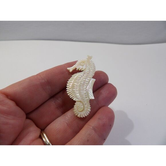 Vintage carved mother of pearl seahorse pin, white, 1.75" length - Picture 12 of 12